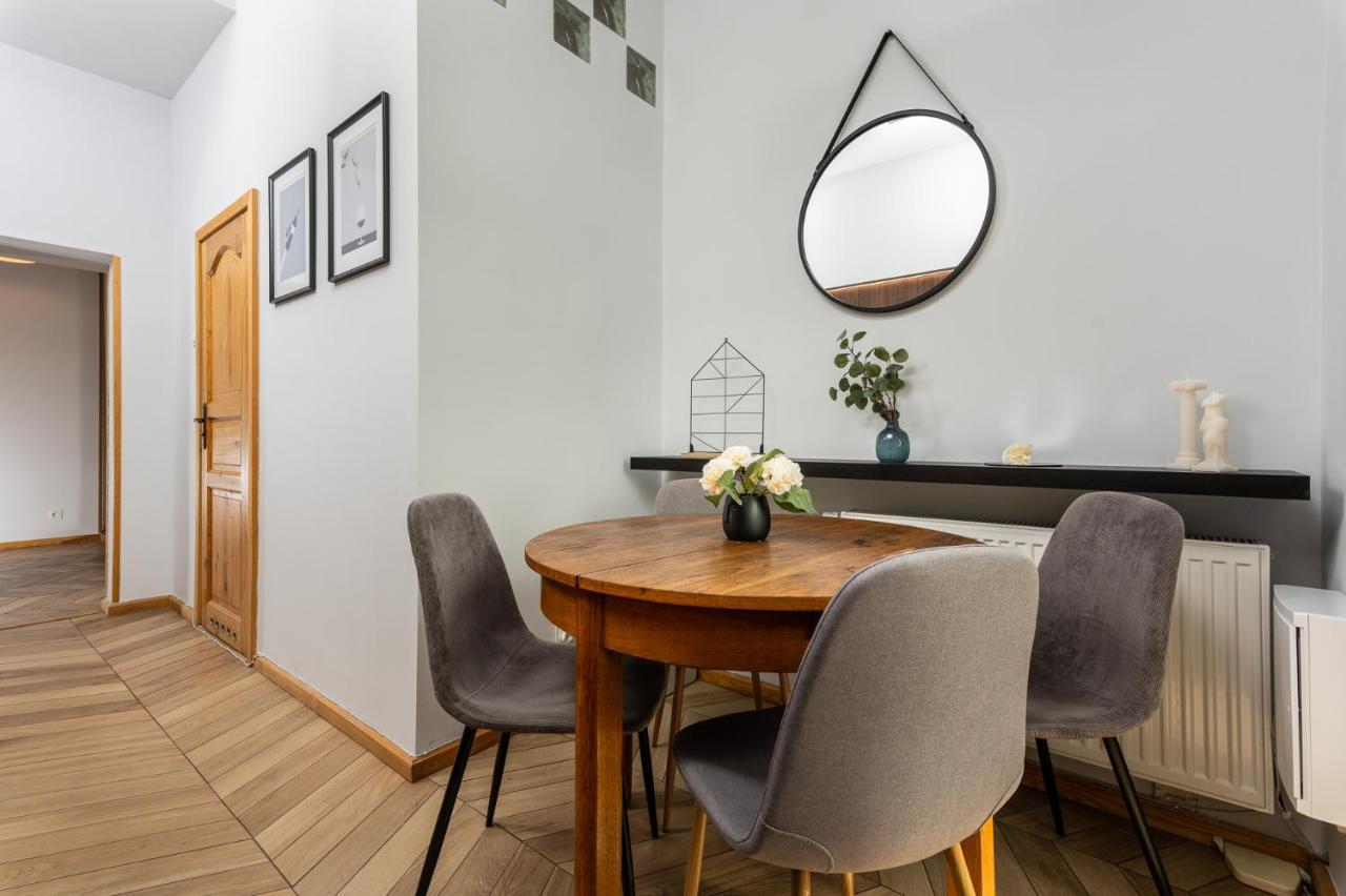 Classy Old Town Apartment - By Upstairs Krakow Exterior photo